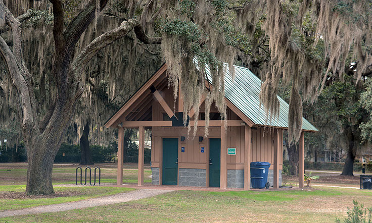 Bath facilities at Pigeon Point Park