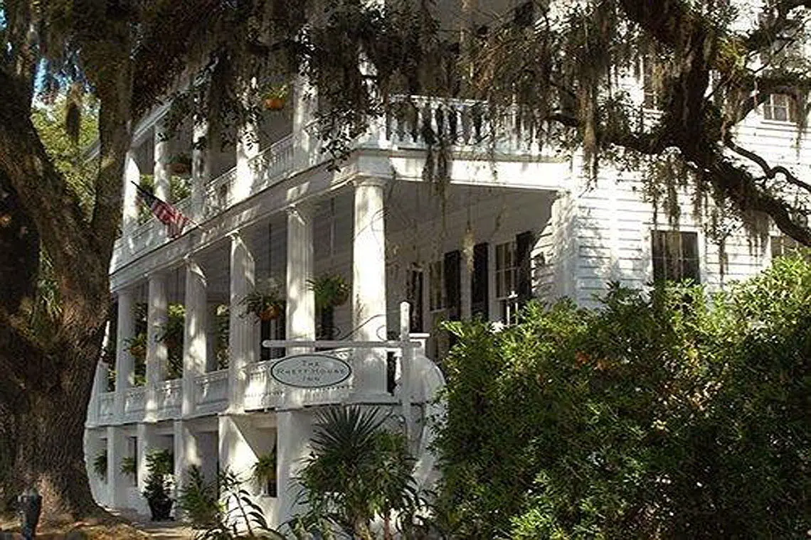 The Rhett House Inn