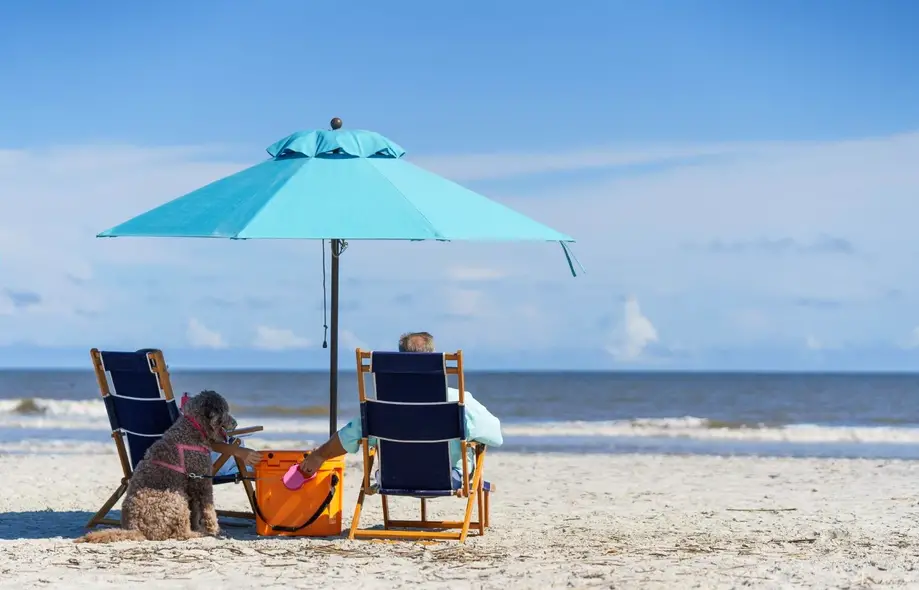 Club 15.5 - Beach Hut Rentals