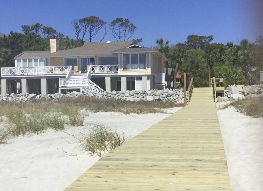 BEACHFRONT 24/7... Vacation rental home in Fripp Island, SC